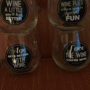 Adorable Stemless Wine Glasses! MINT!  Never Used